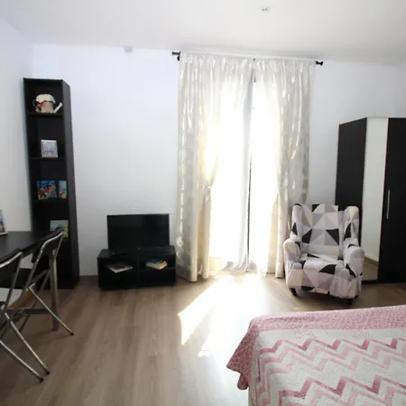 Gran Via Δωμάτια σε οικογενειακή κατοικία *