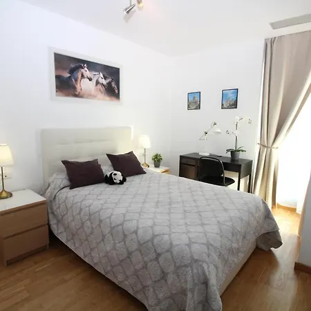 Gran Via Δωμάτια σε οικογενειακή κατοικία Βαρκελώνη