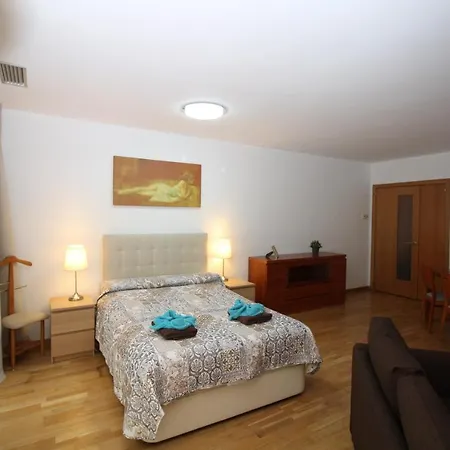 Δωμάτια σε οικογενειακή κατοικία Gran Via Βαρκελώνη