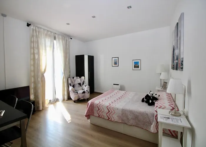 Проживание в семье Gran Via *