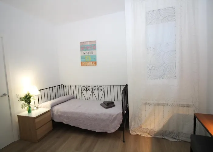 Проживание в семье Gran Via *