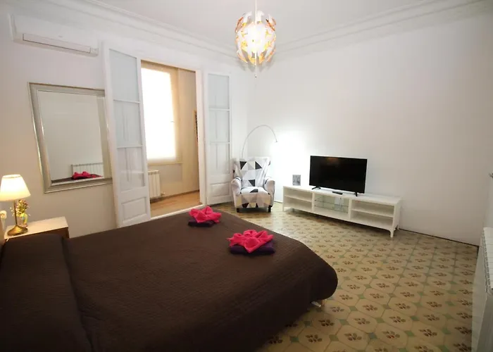 Проживание в семье Gran Via *