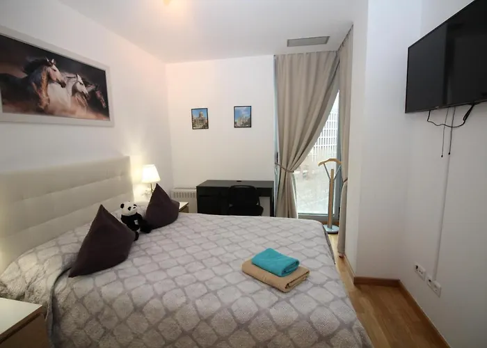 Проживание в семье Gran Via *