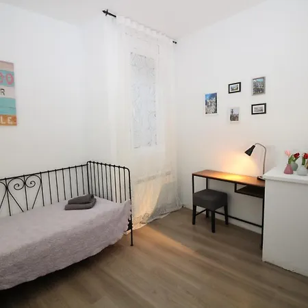 Gran Via Homestay szállás *