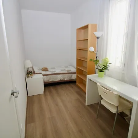 Quarto em Acomodações Particulares Gran Via *